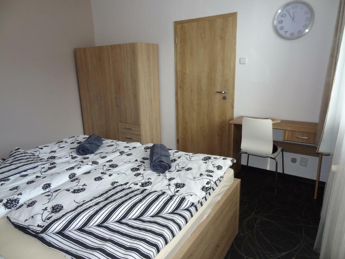 Apartman Lednicka Břeclav エクステリア 写真